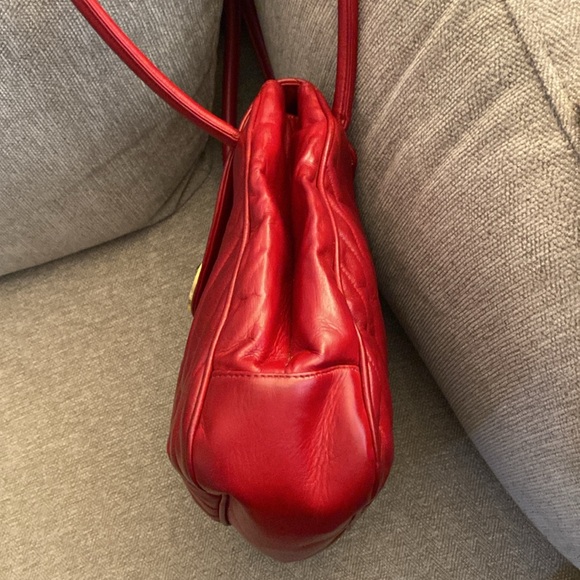 Chanel Quilted Vintage Flap Bag - Picture 4 of 14